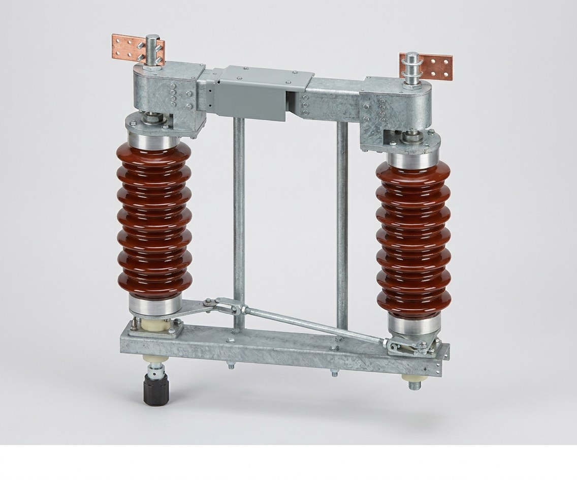 دليل صيانة مفاتيح العزل 27.5kV: النقاط الأساسية للملامسات ومقاومة الدائرة